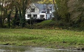 Riverside Stay